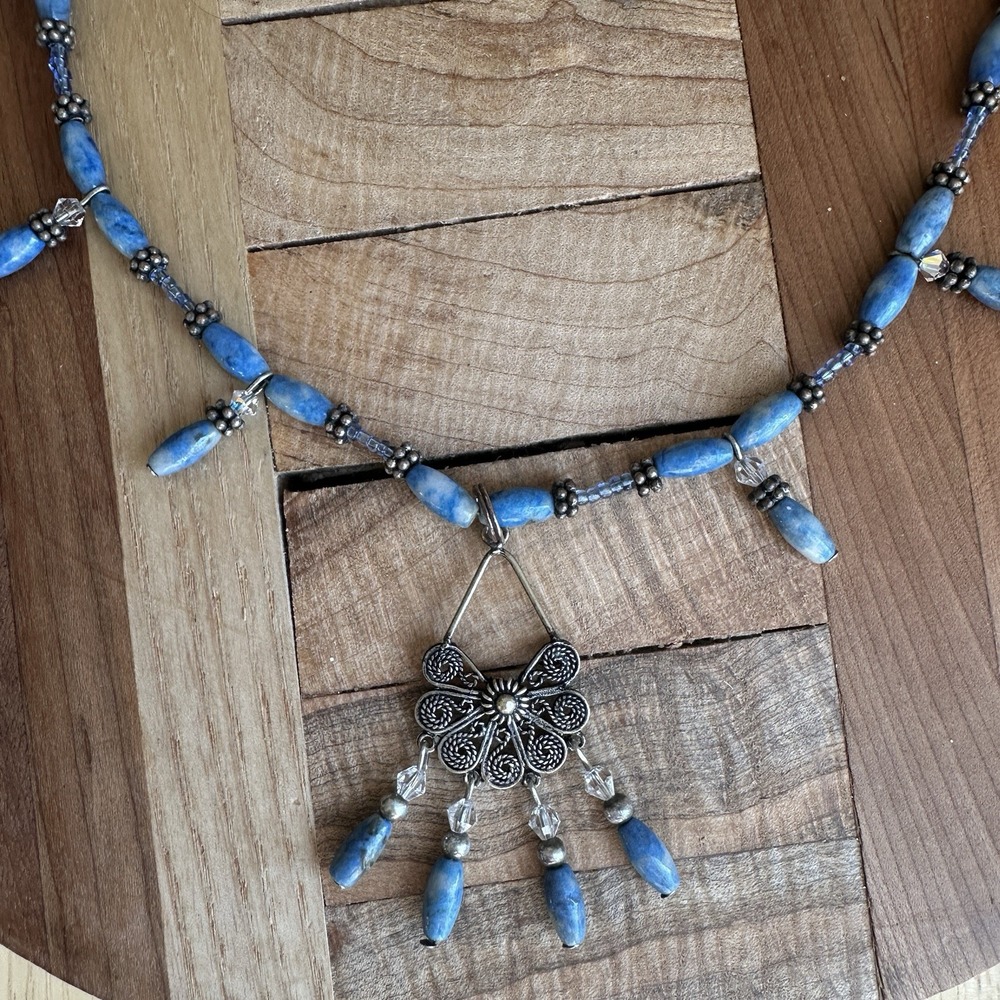Vintage Artisan Pendant Necklace 19‎ Inch Blue Sodalite Beads Floral Dangle Boho